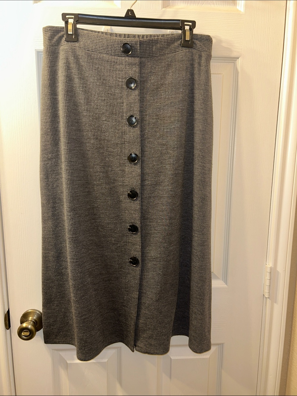 I.N. San Francisco Gray Button-Front Midi Knit Skirt